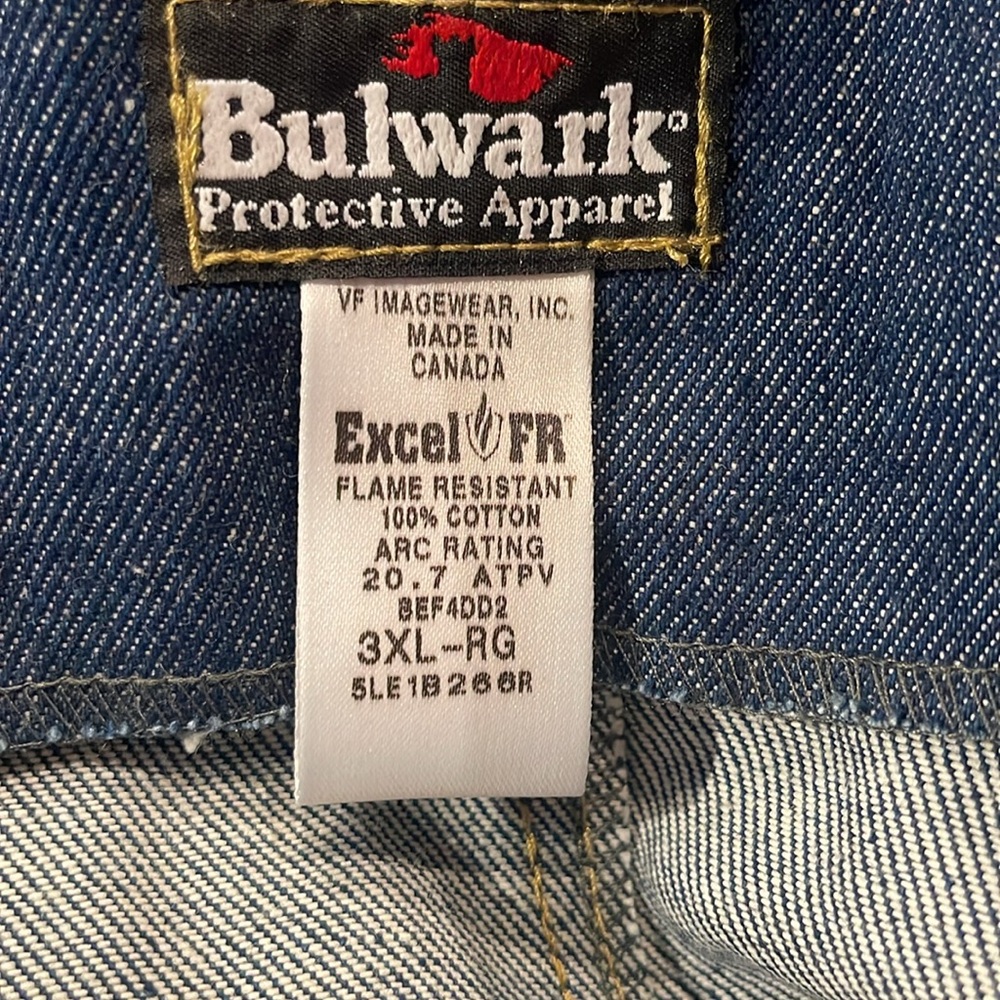 Bulwark Men’s Flame Resistant Heavyweight Denim Bib Overalls - Picture 9 of 10